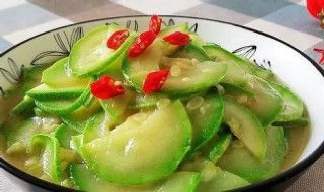 炒西胡芦怎么好吃 清炒西葫芦的做法